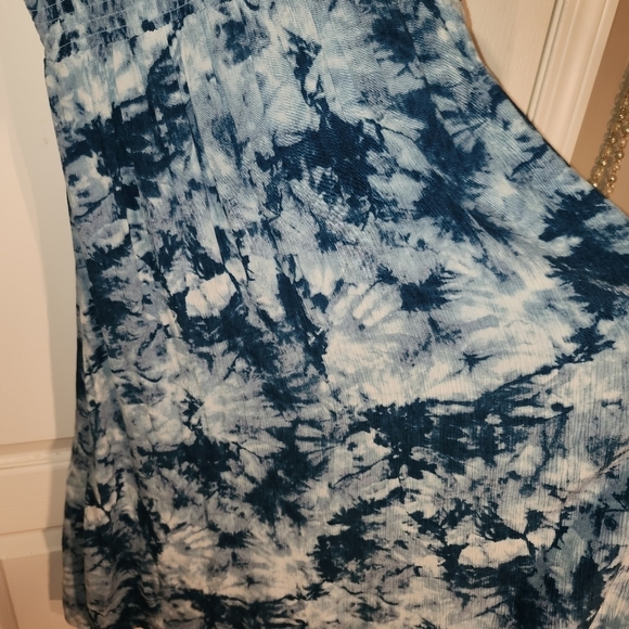 Bebop v- neck tie-dye sundress with short sleeves and smocked waist sz  med - Picture 17 of 17